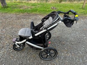 Thule Urban Glide 2 + Thule bassinet + Cyber Aton M I-size - 4