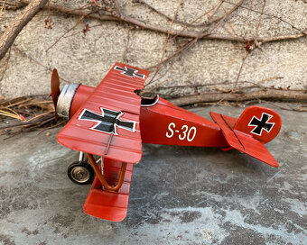 Plechový model stíhacího letounu Red Baron - kovová replika - 4