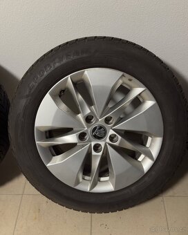 ORIGINÁL Alu Škoda ALASIA R16, 5x112 - ZIMNÍ PNEU - 4