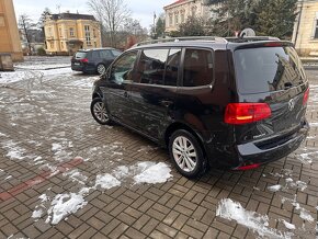 VW Touran 2.0 tdi Style naj.km: 203 tis - 4