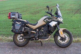 CF MOTO 800MT Touring - RV 2023 - odp. DPH - 4