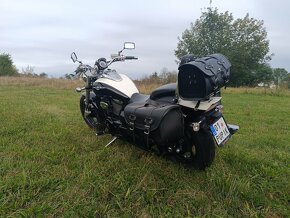 Suzuki Intruder M800 - 4