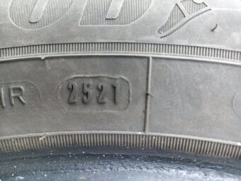 Zimní pneu Good Year 185/65 R15 88T - 4