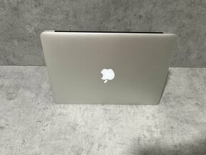 CTO MacBook Air 13" 2015 i7 / 8GB / 256GB - 4