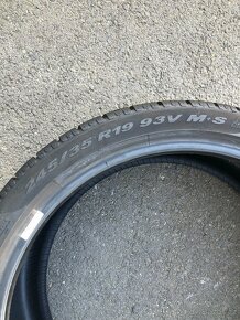 245/35/19 zimní pneu pirelli prodám - 4