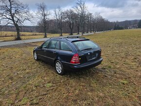 Mercedes Benz C220 CDI,110 kw,r.v.2005,tempomat,digitalni kl - 4