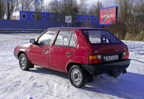 Škoda Favorit 1,3i , 1. majitel, 1989 plně funkční s TP - 4