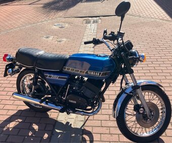 Yamaha RD250C - 4