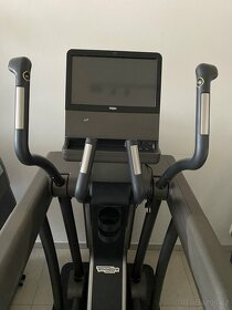 Technogym stepmills LED LCD + Vario - 4