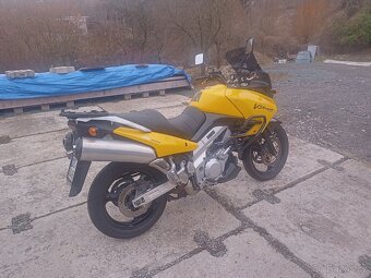 Suzuki DL1000 V-Strom - 4