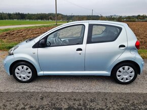 TOYOTA AYGO 1.0i 50kw 137tis.km pravidelný servis - 4