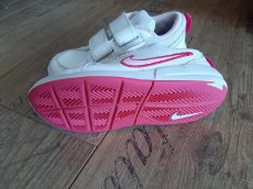 Dětské sportovní boty zn. Nike, vel. 28 - 4