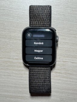 Apple Watch 4 44mm černé - 4