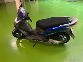 Honda Dylan SES150 - 4