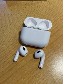 Airpods 3rd generace - 4