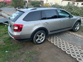 Škoda Octavia 3 Scaut 2.0 TDI 135kW - 4