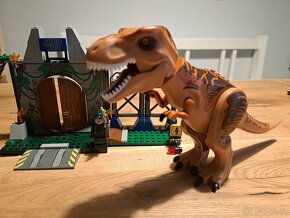 Lego Jurský svět (Jurassic world) - 4