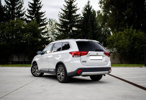 Mitsubishi Outlander 2.2 DI-D Instyle - 4