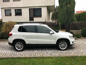 Volkswagen Tiguan 2,0 TDI 81 KW Highline Panorama Plný ser. - 4