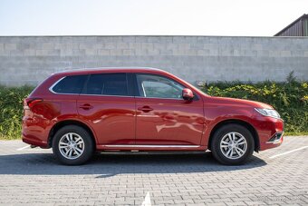 Mitsubishi Outlander 2.0 MIVEC PHEV Instyle Hybrid - 4