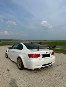 BMW M3 E92 4.0 V8 MANUAL - 4