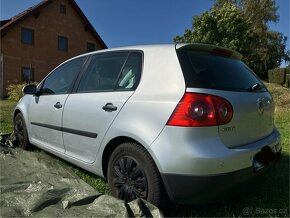 VW Golf 5 - bourané - 4