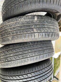 Pneu 195/65 r15 - 4