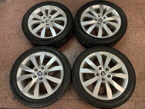 Originalní ALU kola Škoda 5x112 r17 zimní pneu 7mm - 4