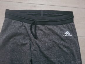 Šedá souprava Adidas vel M, nosena, ale pořád hezká - 4