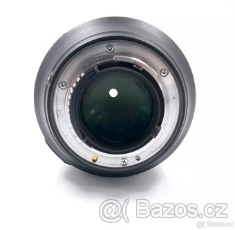 Nikon AF-S NIKKOR 85mm f/1.4G v krasnem stavu - 4