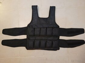 Zátěžové vesty THORNFIT 10kg, masážní válce, gym bally,helma - 4