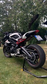 Triumph Street Triple 765R - 4