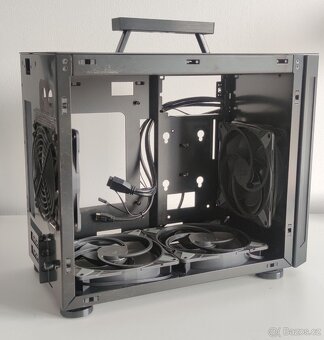 Skříň LIAN LI TU150 Aluminium Tempered Glass ITX - 4