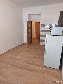 2+kk po rek.u metra Hradčanská, 55m2 BEZ PROVIZE - 4