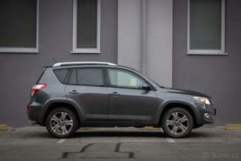 Toyota RAV4 2.2l D-CAT 150 X A/T - 4