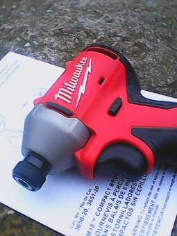 Milwaukee M18 BLIDR-0 Rázový utahovák 1/4 hex 190Nm - 4