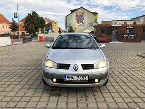 Renault Mégane 2 Sedan - 4