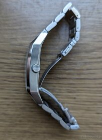 Hranaté stříbrné hodinky Hugo Boss - plně funkční, zachovalé - 4