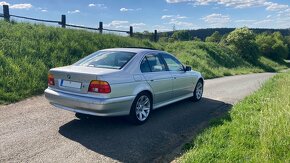 BMW E39 525i 157.000km - 4