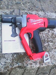 Milwaukee M18 ONEFPRT-0 Aku nýtovací kleště - 4