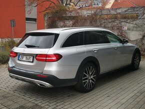 Mercedes-Benz Třídy E, E 220D 4Matic Allterrain Matrix Tažné - 4