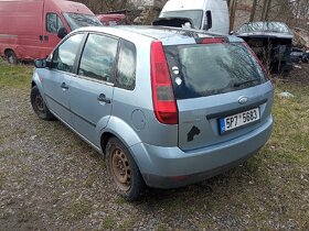 Ford fiesta 1.4i - 4