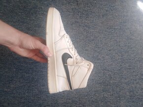 Air Jordan Retro 1 High OG "Yin Yang" White - 4