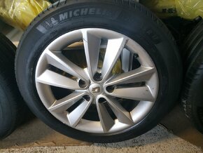 ALU kola Renault Megane 5x114,3 r17 Originál,pneu 6mm 205/55 - 4