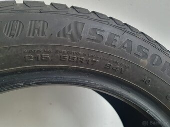 Pneu 215/55 R17 - 4