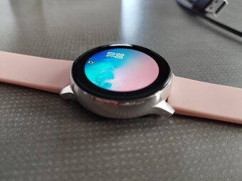 Samsung Galaxy watch Active - 4