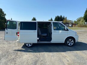 Volkswagen Caravelle 2.5TDI 4x4 9-míst - 4