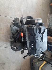 Motor VOLKSWAGEN / TOURAN 1.9 TDI - 4