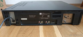 Toshiba Video Cassette Recorder V-83CZ - 4