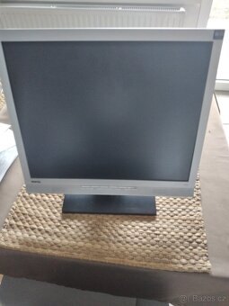 Prodam 2ks monitoru k pc. - 4